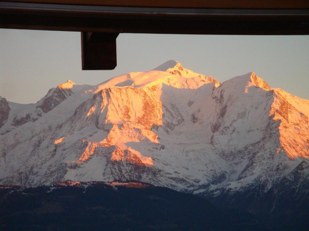 Willa La Joubarbe Au Balcon Du Mont-Blanc Sallanches Zewnętrze zdjęcie